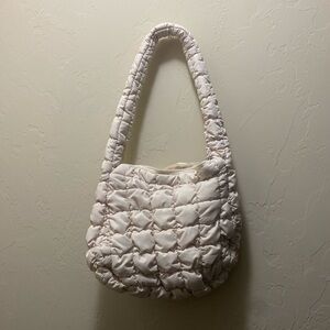 White quilted heart bag with a unique design #heart #quilted